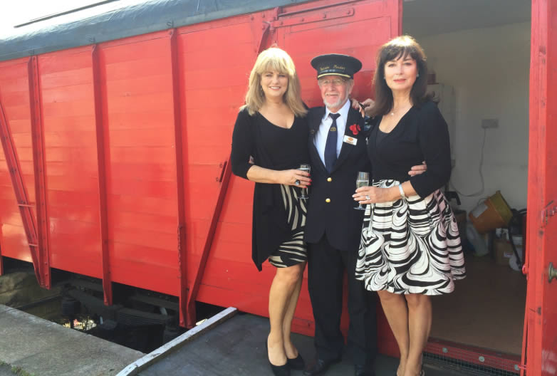Carole Ashby och Alison Worth vid Nene Valley Railway