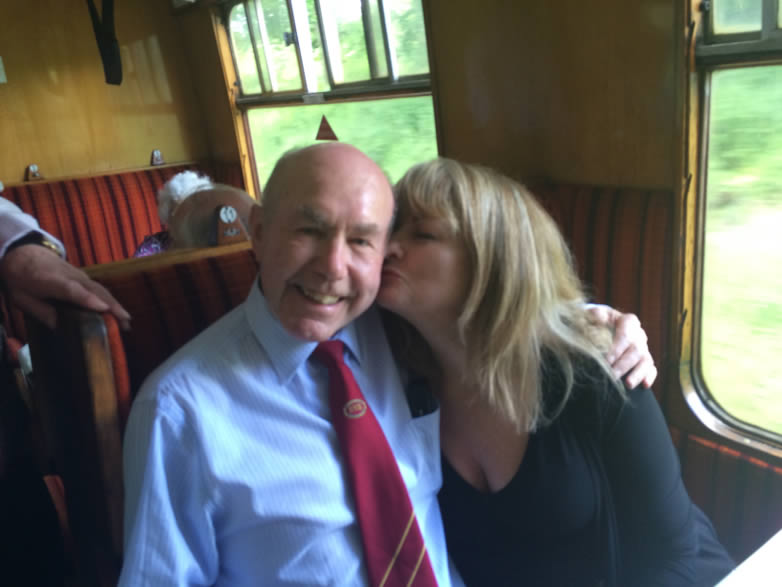 John JP Pentlow med Carole Ashby vid Nene Valley Railway
