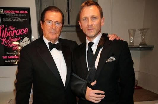 Roger Moore och Daniel Craig i London
